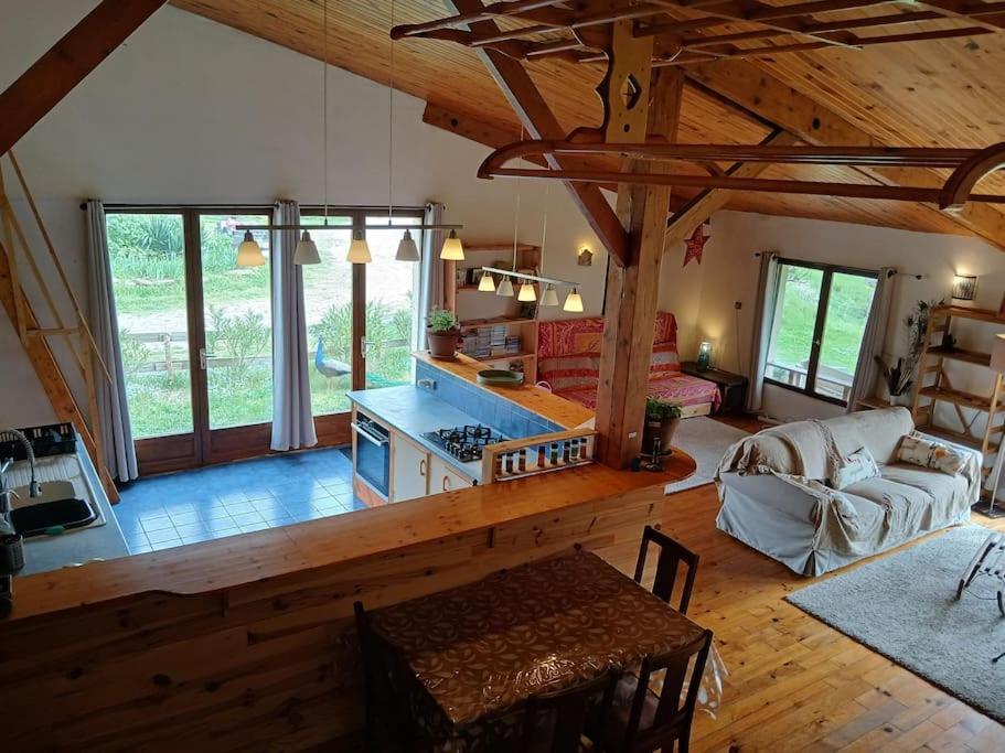Bright Loft With Mountain And Nature View Sougraigne Kültér fotó