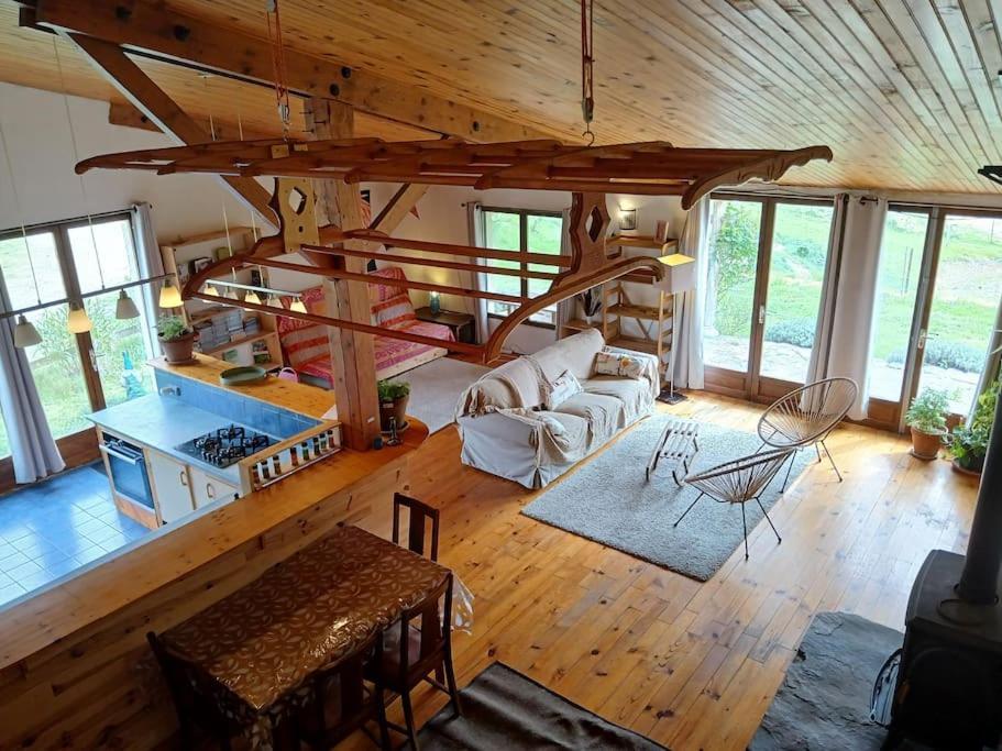 Bright Loft With Mountain And Nature View Sougraigne Kültér fotó